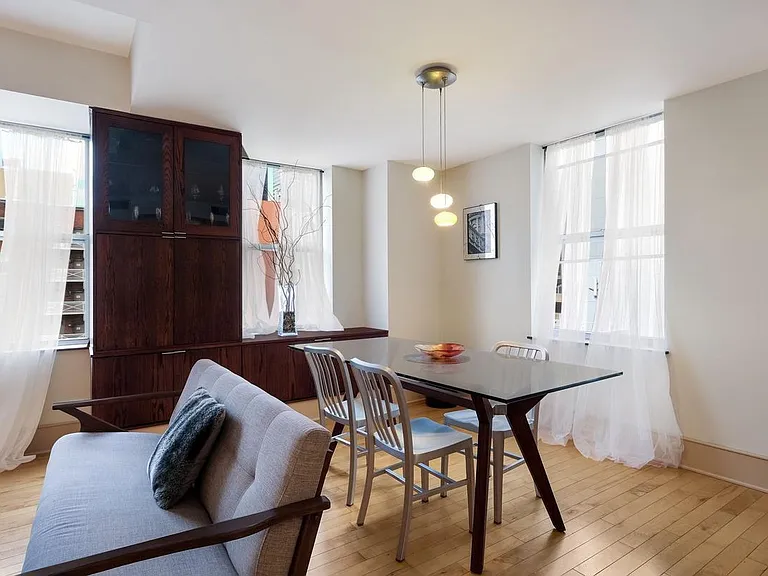 1737 Chestnut St #701 — Photo 10