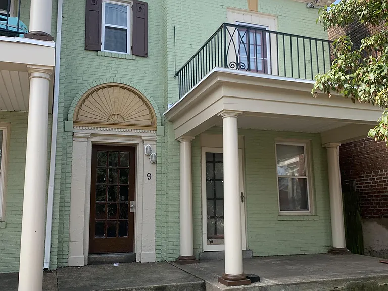 11 E Leigh St #B — Photo 4