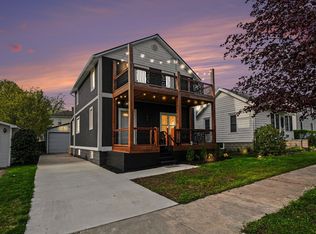 310 Huron St, South Haven, MI 49090