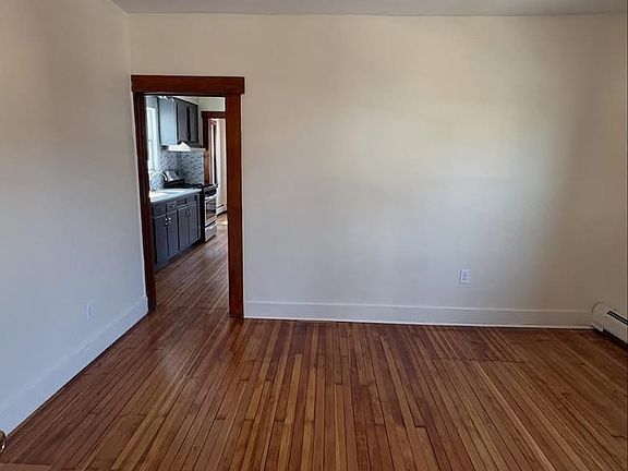 4th image of 1 Laurel Pl #1