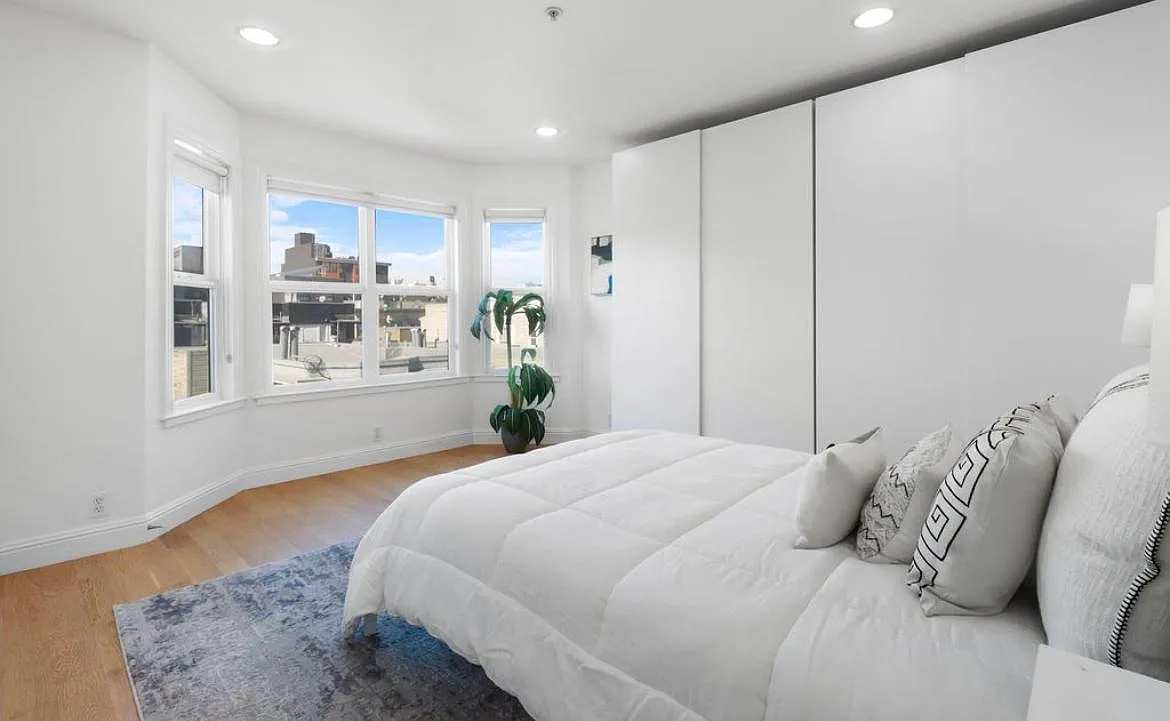 1337 Natoma St — Photo 3