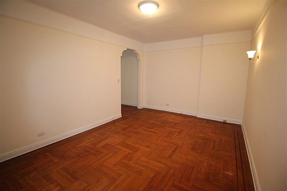 1st image of 417 40th St #11RT