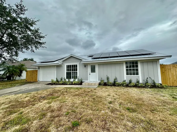 2061 SW Burman Lane, Port St Lucie, FL 34984