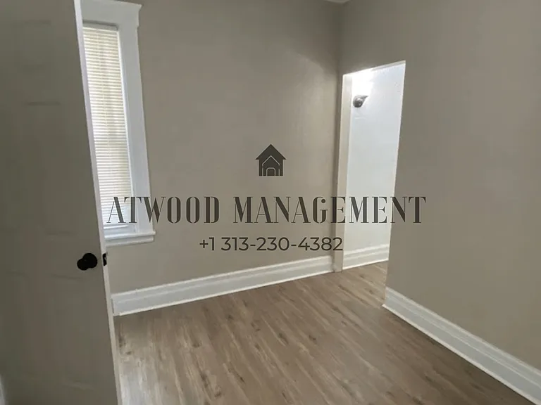 6439 Fischer Ave — Photo 7