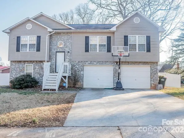 520 5th Ave SE, Hickory, NC 28602