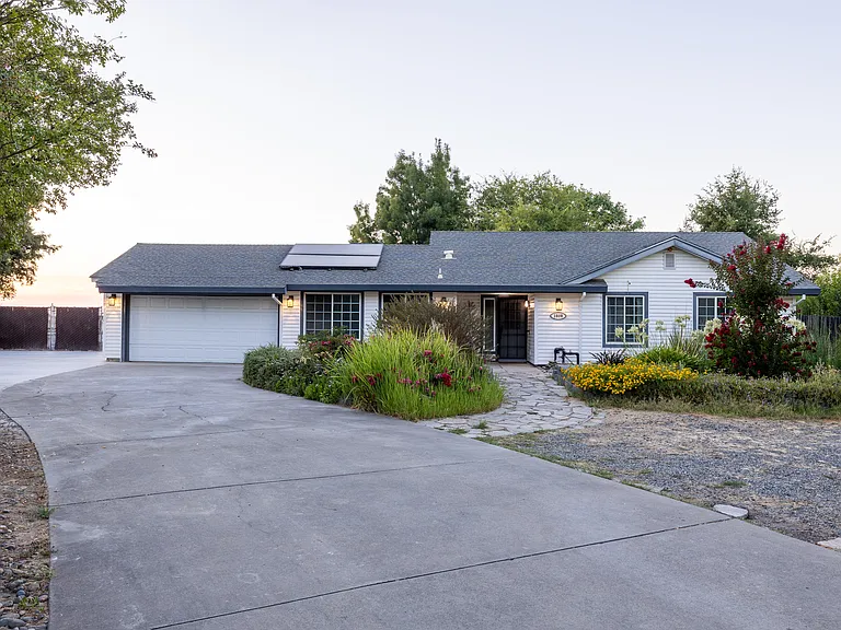 1989 Claimstake Ct — Photo 35