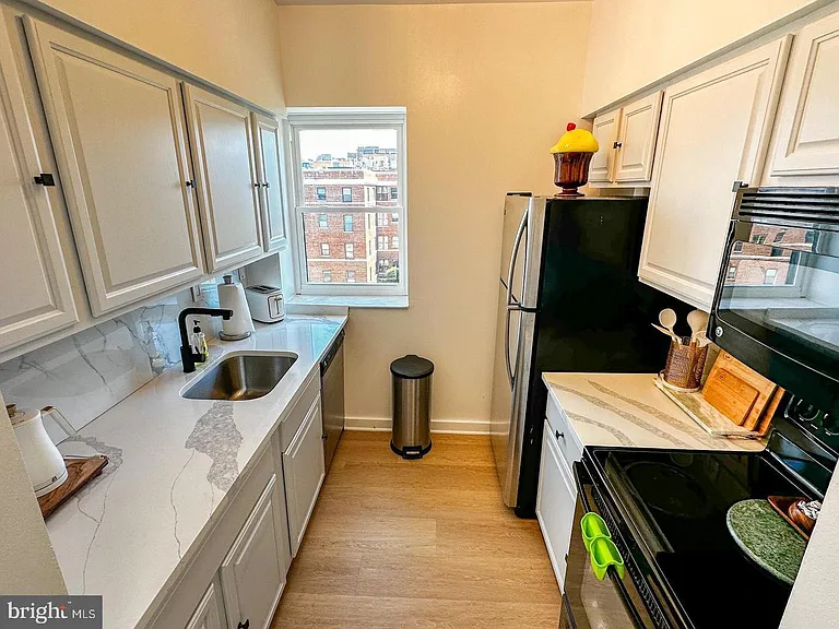 80 New York Ave NW #402 — Photo 13