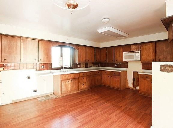 4th image of 308 Park Lane Dr
