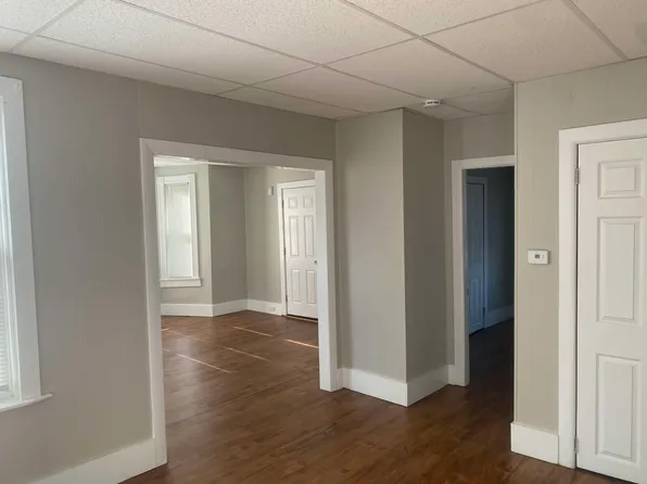 16 Boardman St #1, Worcester, MA 01606