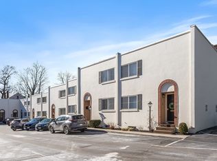 1 Charles St APT T, Reading, MA 01867