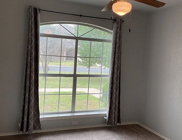 4507 Twin Oaks Cir — Photo 28