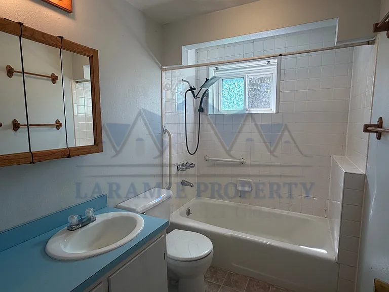 529 Spring Creek Dr #4 — Photo 14