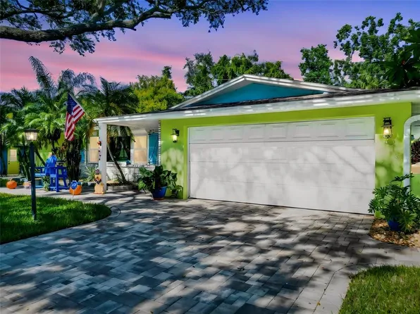 990 LEXINGTON DR, DUNEDIN, FL 34698