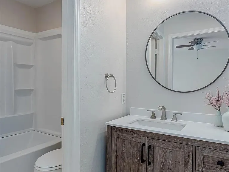 2211 General York Cir — Photo 15