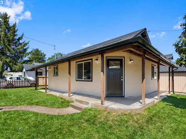 6129 NE Skidmore St, Portland, OR 97218