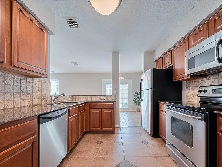 2211 S Kirkwood Rd #19 — Photo 19