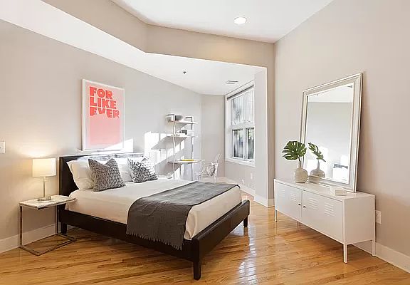 4th image of 61 Grand St APT 3F