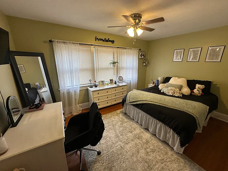 3256 Glendora Ave — Photo 8