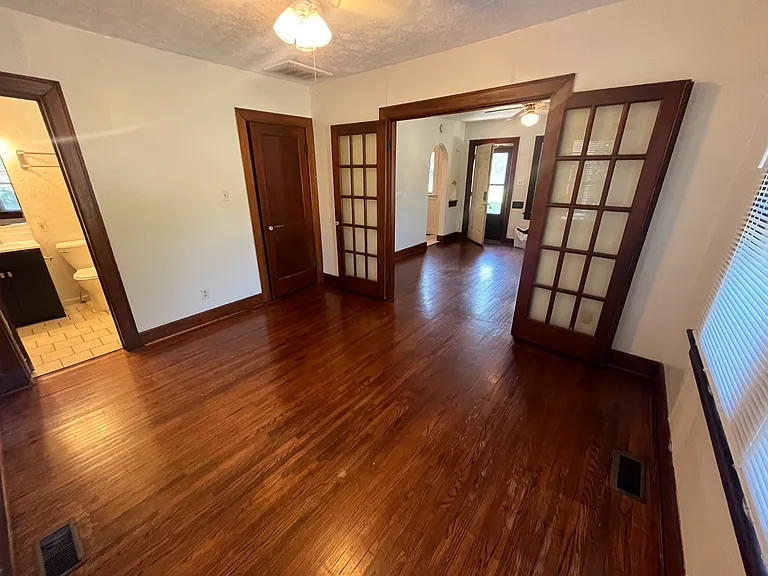 3915 Longview Ln #3921 — Photo 6