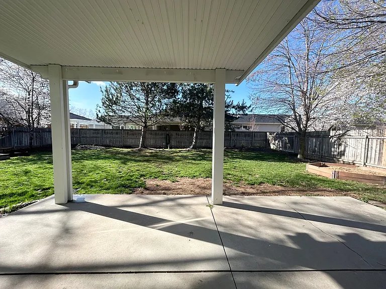 115 E Cassidy Dr — Photo 23