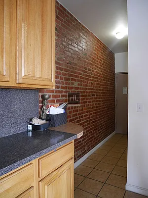 Rented by Highline Residential | media 8