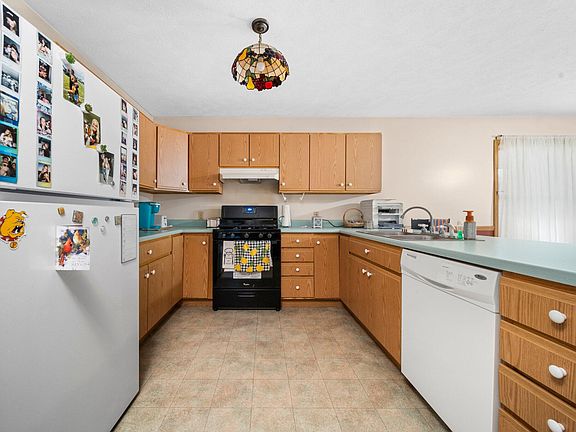3rd image of 10765 Northland Dr