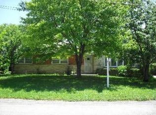 39 Western Ave, Highwood, IL 60040