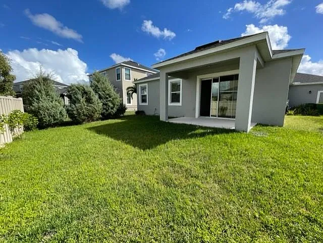 2881 Casterton Dr — Photo 26