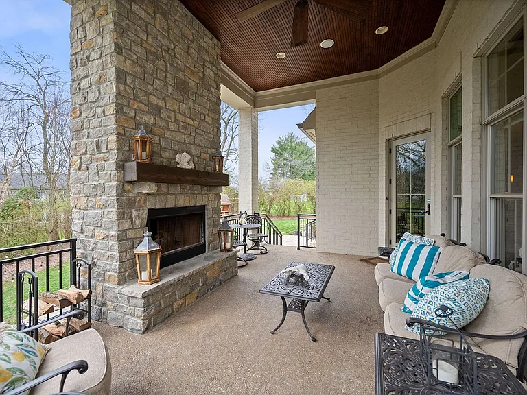 7715 Cathedral Hill Dr — Photo 69