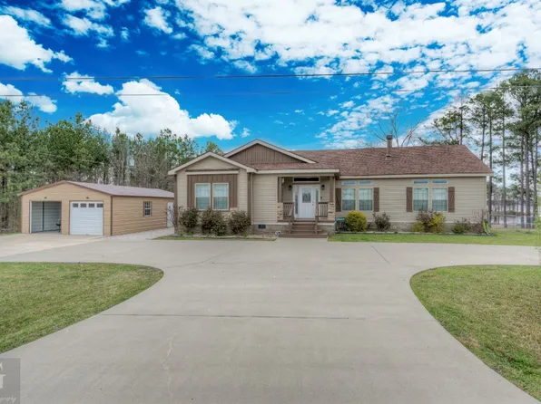 476 W Lakeshore Dr, Benton, LA 71006
