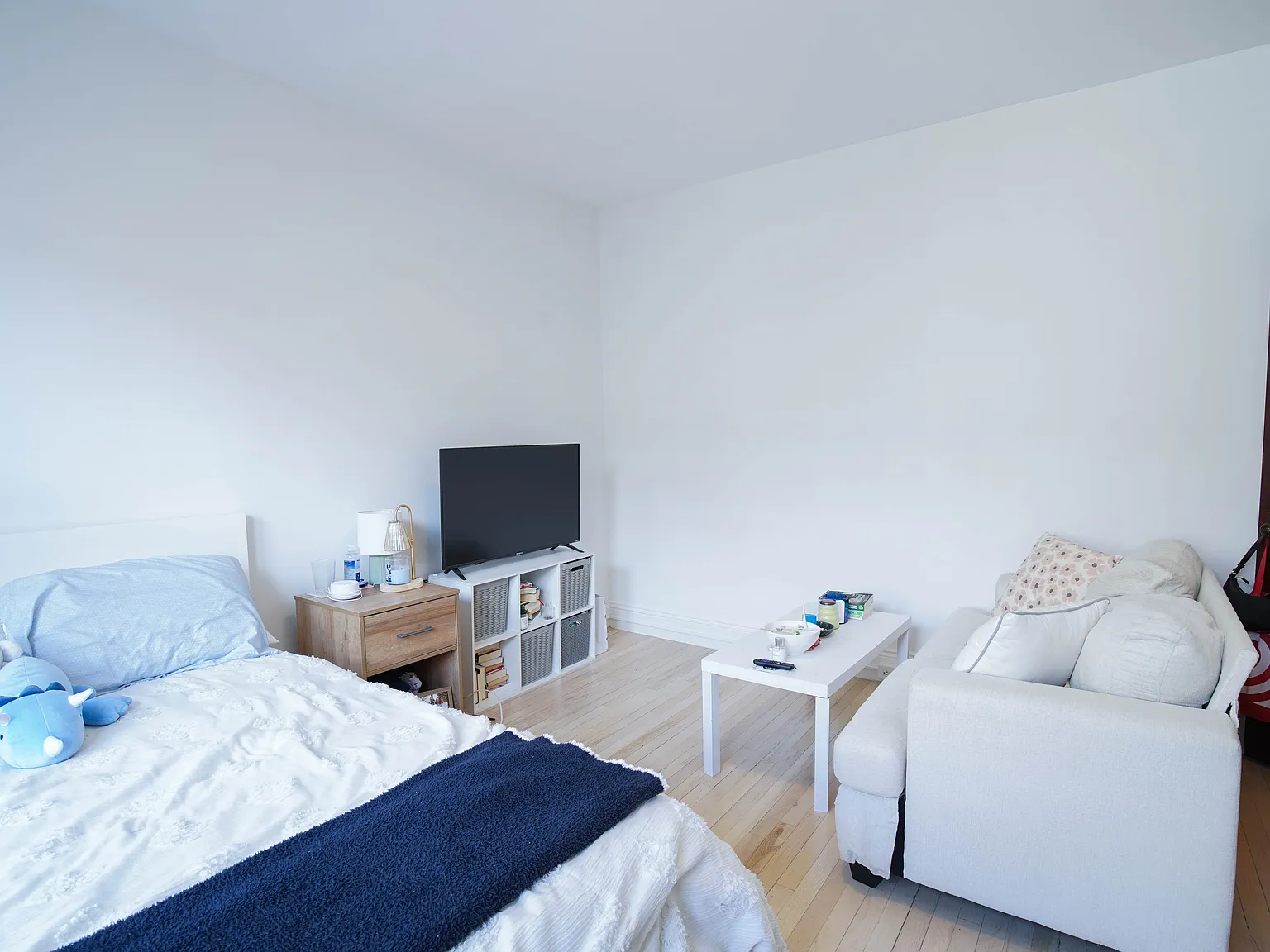 Studio, 340 sqft, $2,350 — Photo 4