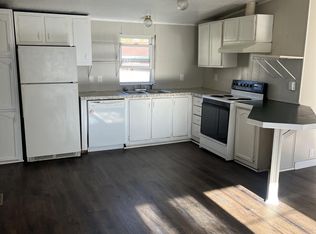 713 Solar Ln, Jeannette, PA 15644
