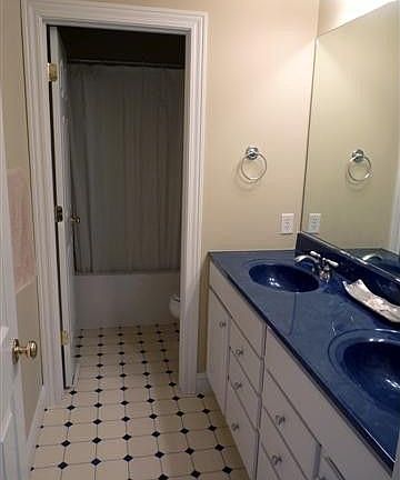 2nd image of 2 Cashel Dr