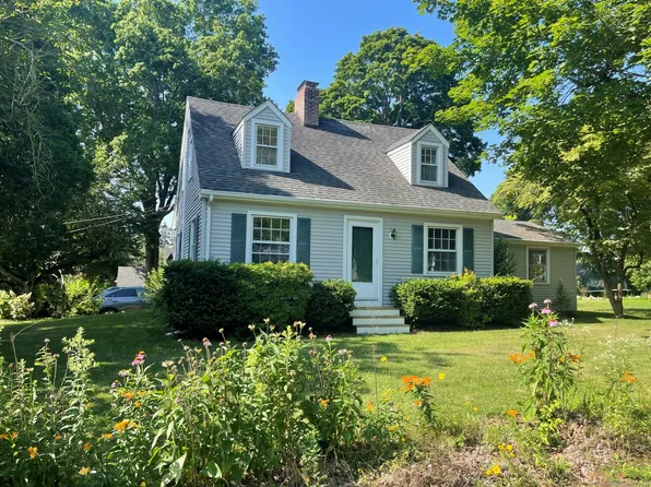 99 Bay View Ave, Mystic, CT 06355