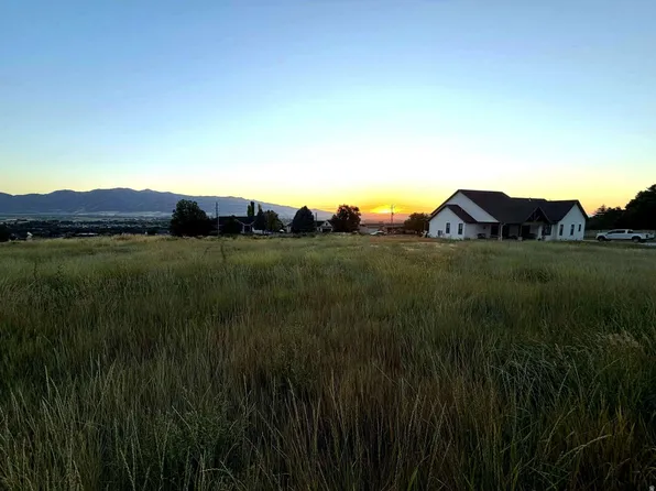 1082 S 400 E, Providence, UT 84332