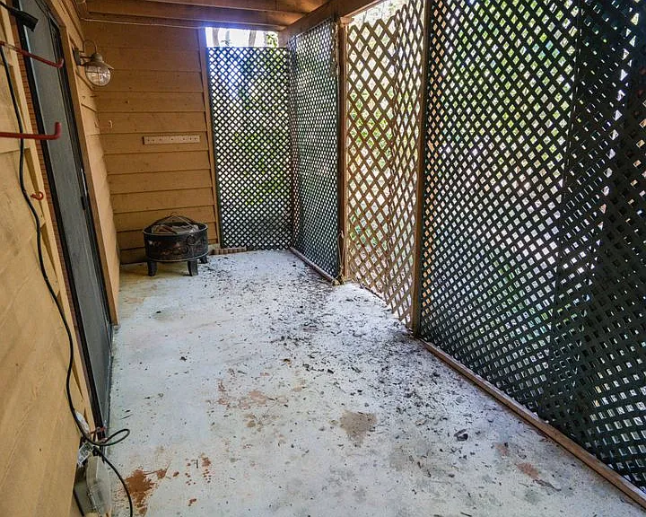 3322 Robinhood Rd — Photo 37
