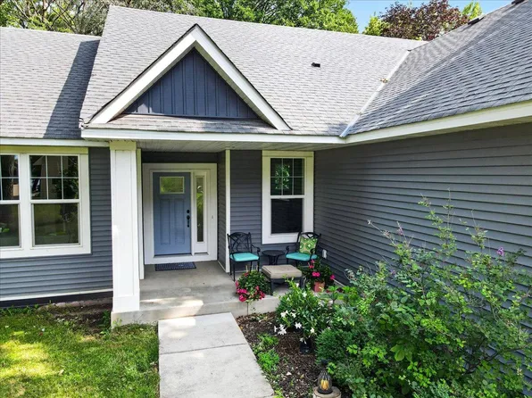 3129 Vale Cir SW, Prior Lake, MN 55372