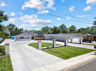 6950 Arrowwood Dr, Riverbank, CA 95367