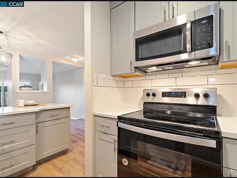 2562 Walnut Blvd #73 — Photo 9