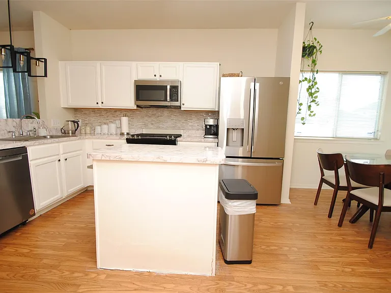 6363 Provident Green Dr — Photo 18