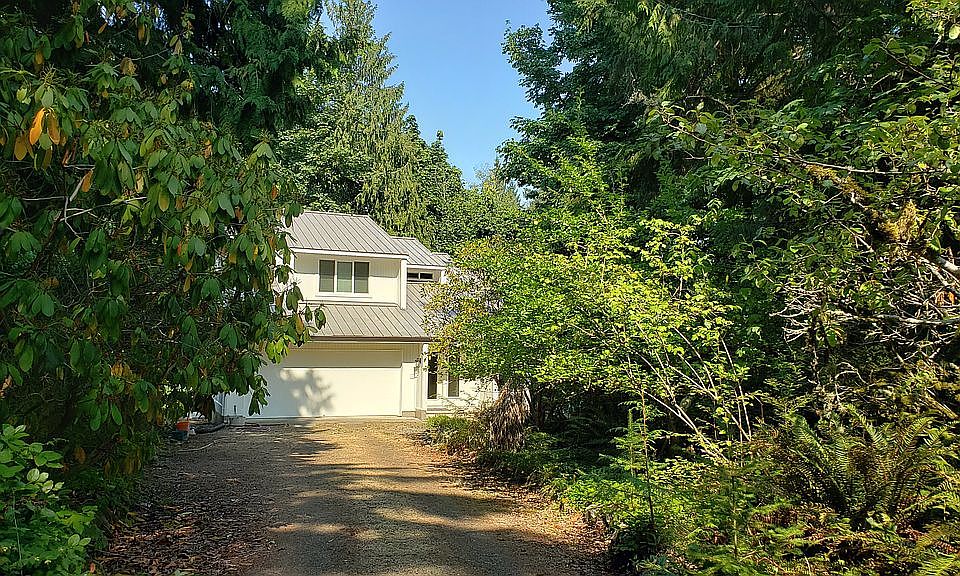 1st image of 12220 NE Blackster Ln