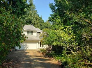 12220 NE Blackster Ln, Bainbridge Island, WA 98110