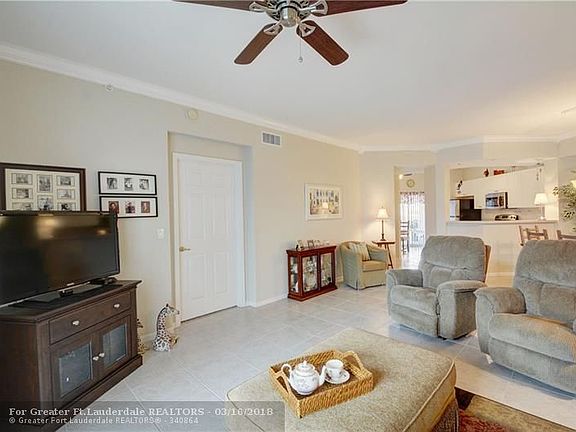 5th image of 7755 Yardley Dr APT 409