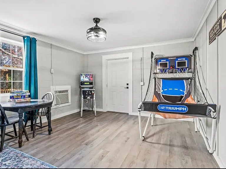 755 Plantation Dr — Photo 10