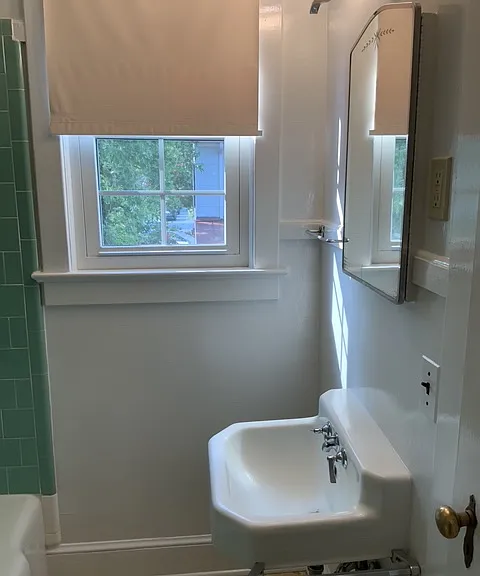 917 Haw St — Photo 10