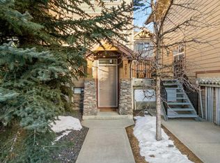 85 S Dyrgas Gate #201, Canmore, AB T1W3L1