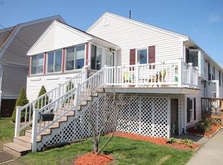 5 Harvey Pl, Hull, MA 02045