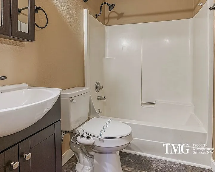 10809 NE 48th Cir #A-D — Photo 10