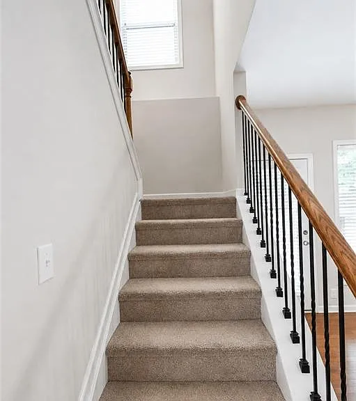 2132 Greencrest Cir — Photo 10