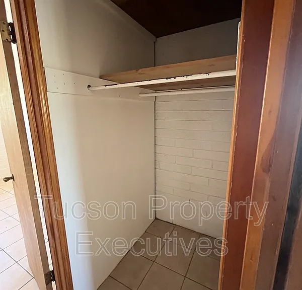 1615 E Adelaide Dr #4 — Photo 23
